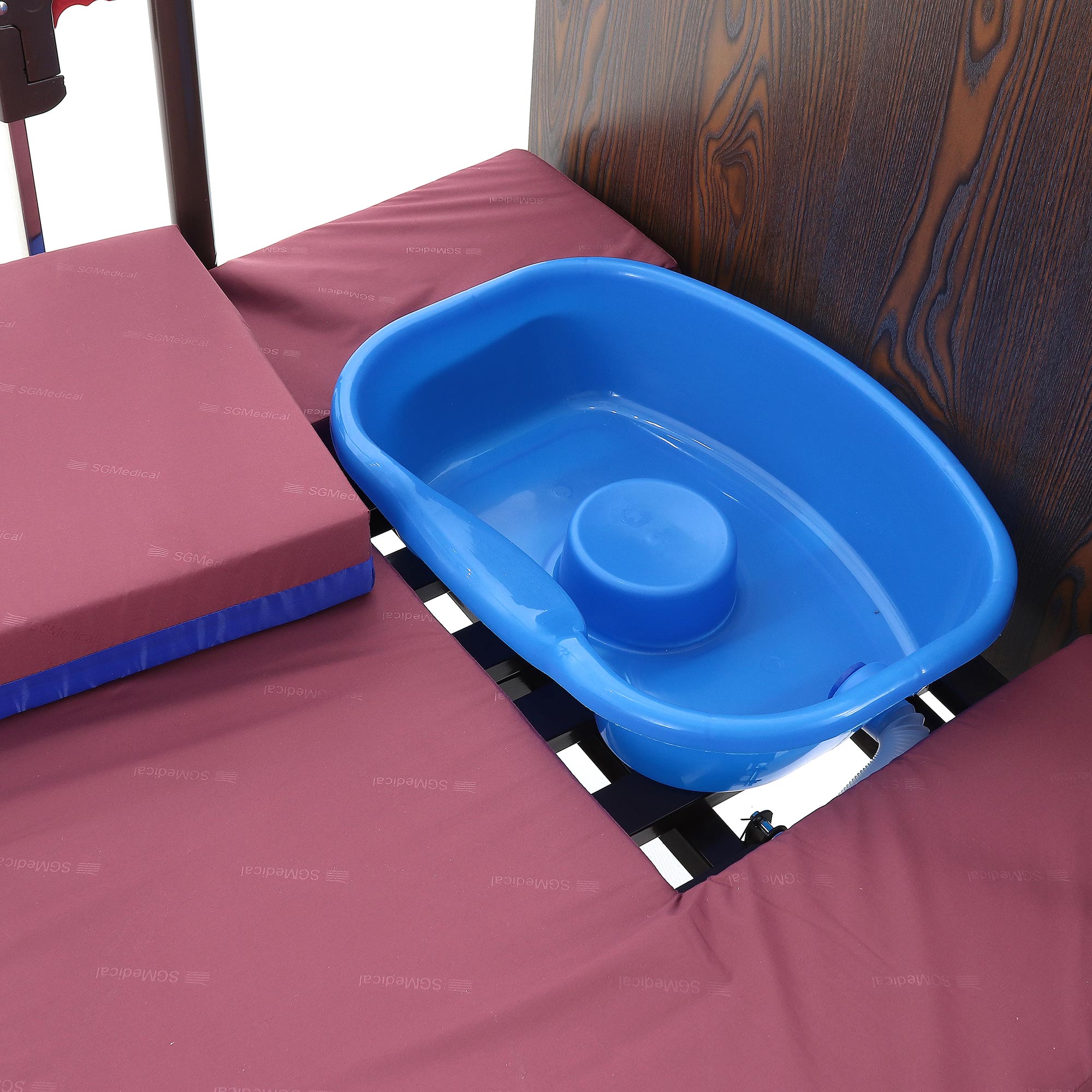 Med-Mos YG-3 с боковым переворачиванием, туалетным устройством и функцией «кардиокресло» - изображение №3