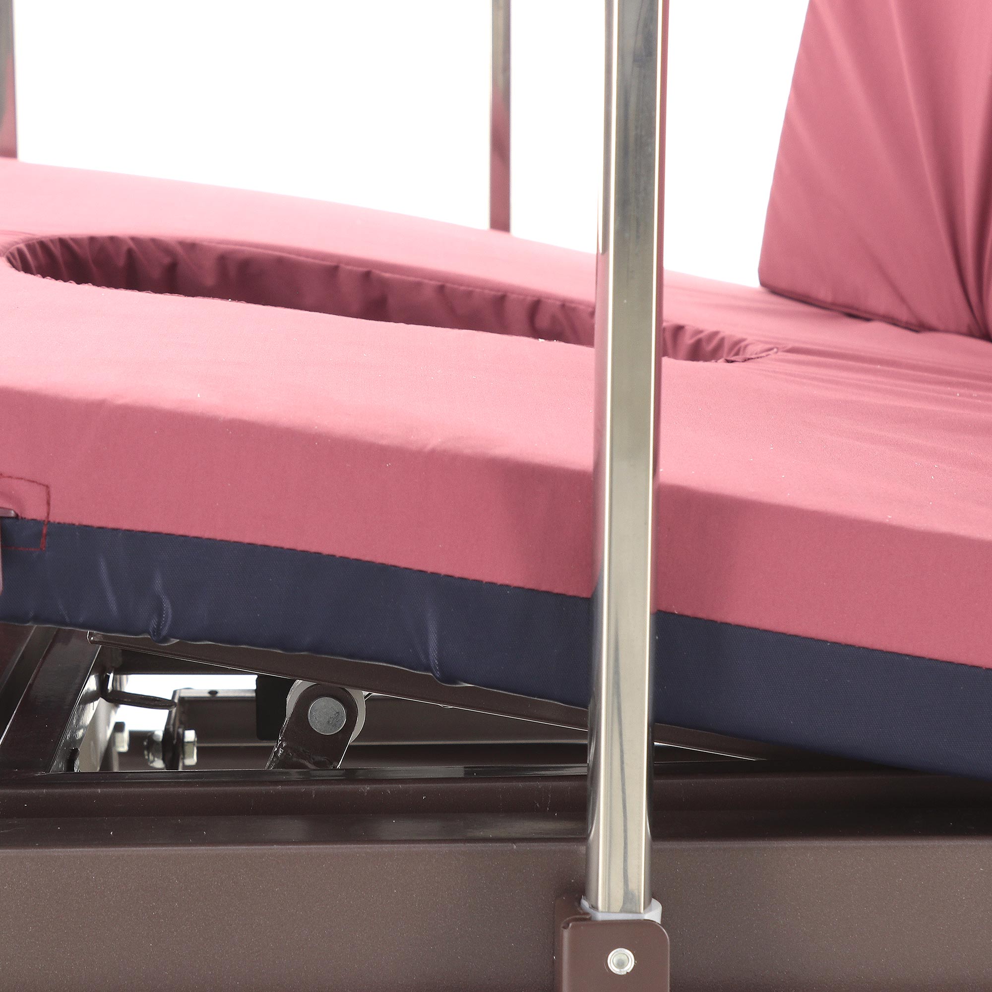 Med-Mos YG-3 с боковым переворачиванием, туалетным устройством и функцией «кардиокресло» - изображение №21